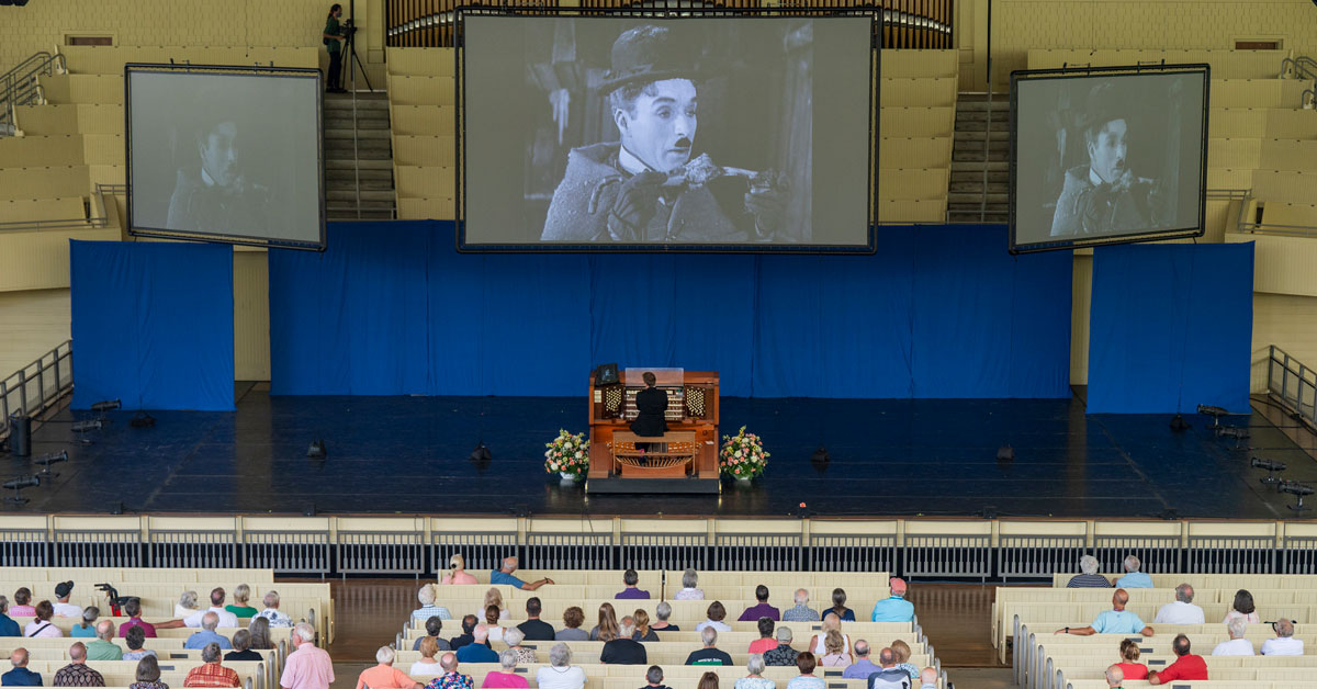 Steamboat Bill Jr.: A Massey Organ Movie