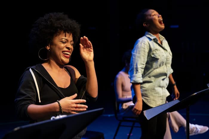 070923_ProximityNPW_Photocall_DM_07