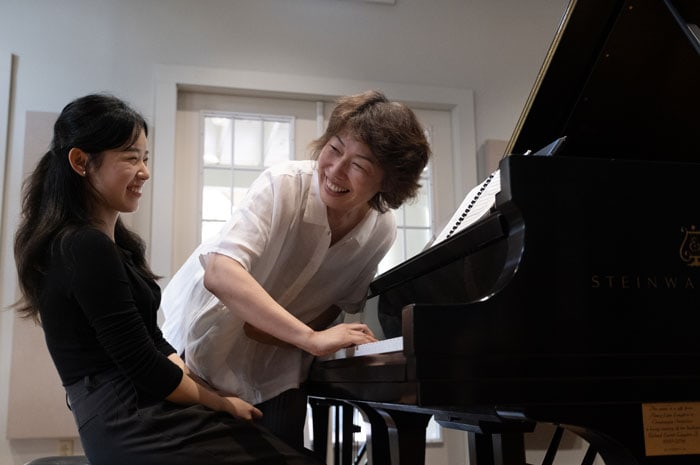 HaeSun Paik teaching a piano master class