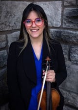 Laura-Herrera-violin