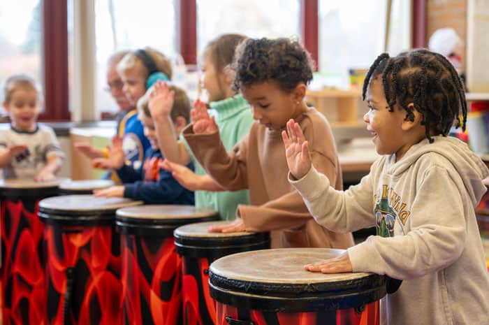 111524_Drumming_LittleSeedsFredonia_DM_05