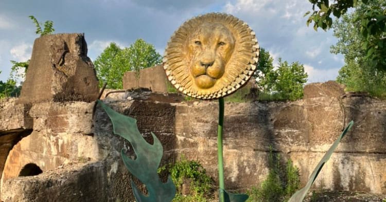 Sculpture-Garden-exhibition-image